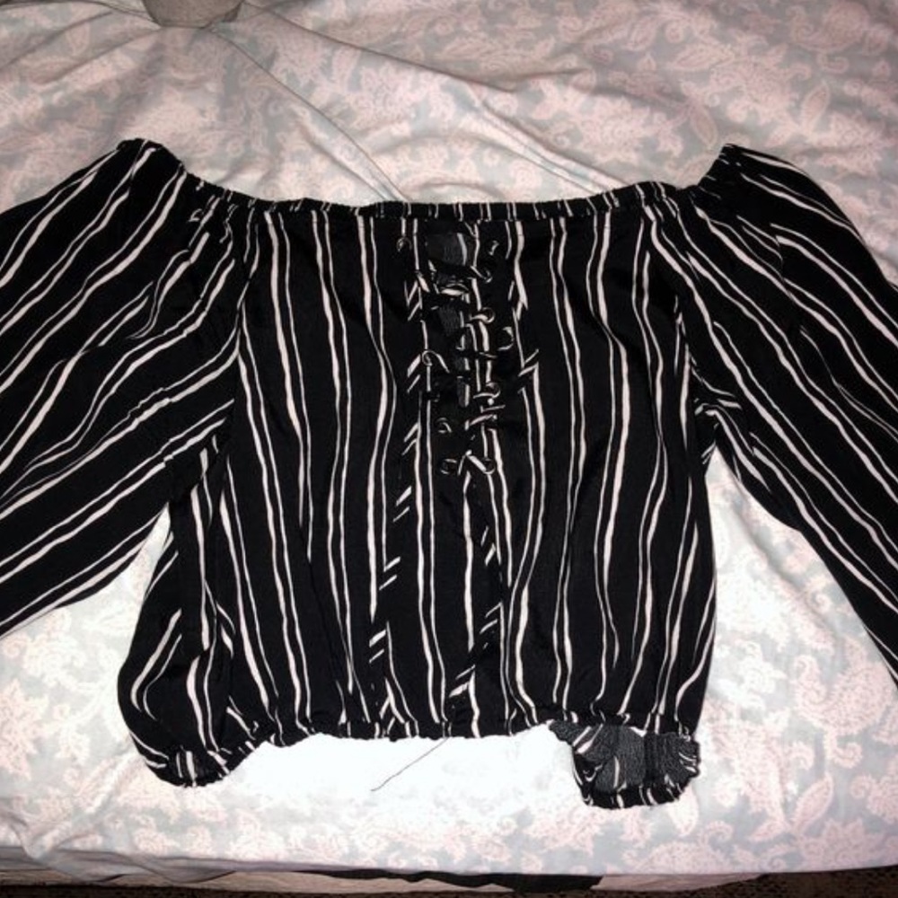 Forever21 off the shoulder crop top